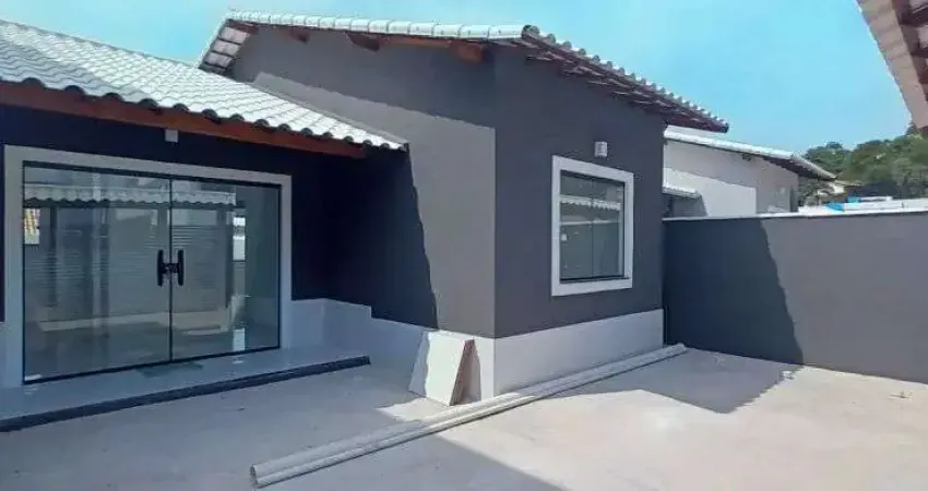 Vendo linda casa de primeira locação no cond. a. tiradentes em várzea das moças - são gonçalo - rj