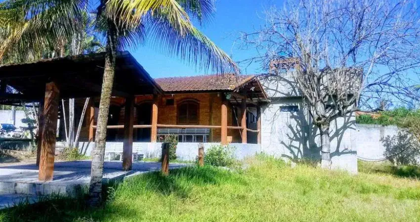 Vendo excelente área comercial de 2337 m2 ao lado do portão do comperj.