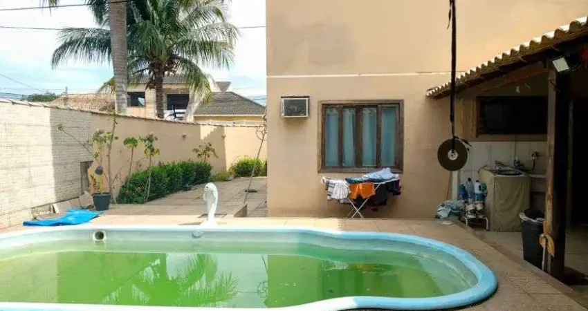 Casa de condomínio com piscina privativa em monte verde (manilha) - itaboraí - rj