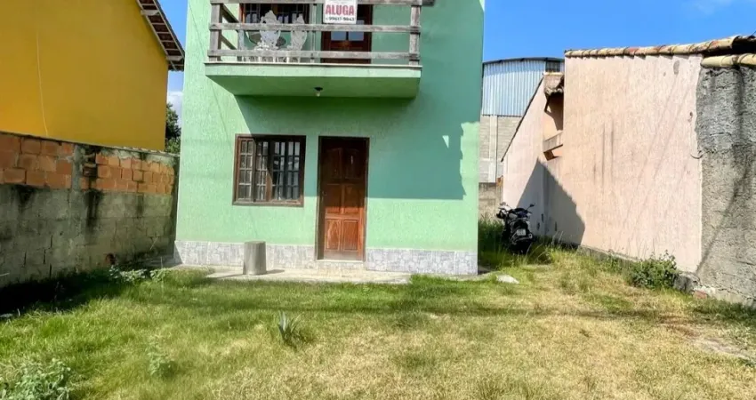 Alugo excelente casa duplex mobiliada, no condomínio lady day.