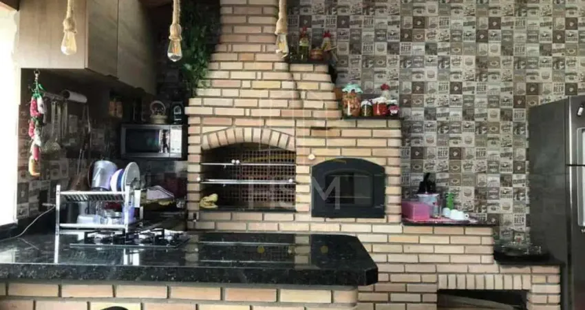 Imóvel de alto padrão com acabamentos de luxo e mobiliário planejado