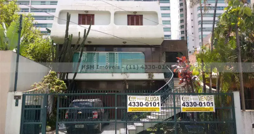 Sobrado com 4 Quartos e 6 vagas de garagem à Venda, 450m² por R$ 2.000.000