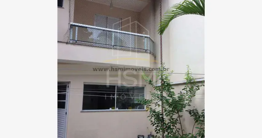 Proprietário estuda propostas e permuta por apartamento em condomínio clube de menor valor.