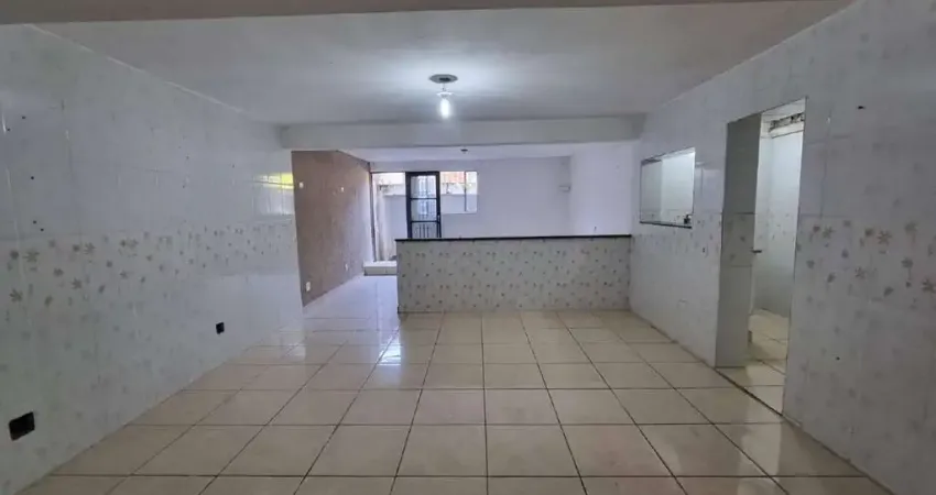 Casa com 2 quartos para alugar na Avenida Senador Ricardo Batista, 797, Assunção, São Bernardo do Campo