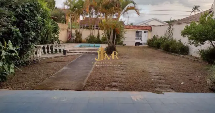 Casa à venda na Rua Doutor Adhemar de Barros, 10, Nova Lorena, Lorena