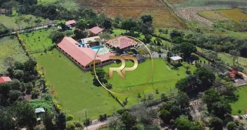 Chácara / sítio à venda na Rua do Vale Hotel. Chácara, 100, Aterrado, Lorena