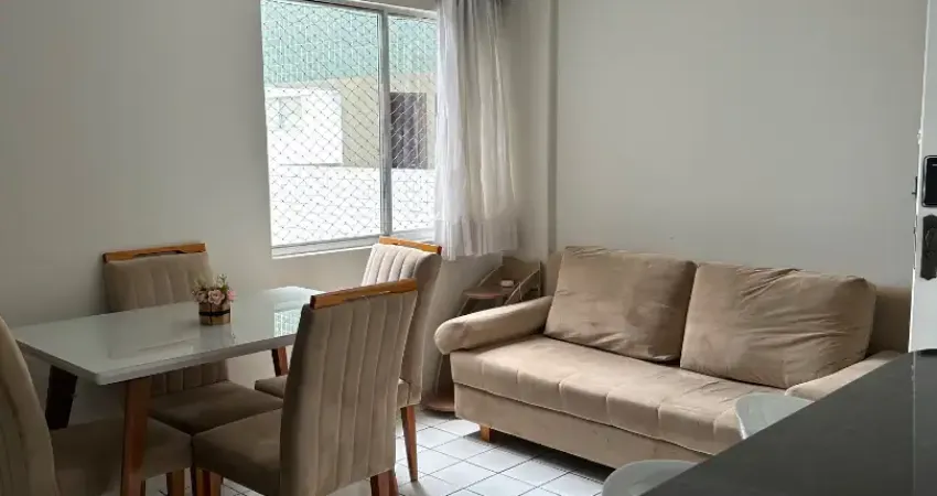 Apartamento na torre 2 quartos sendo 1 suite, mobiliado, nascente