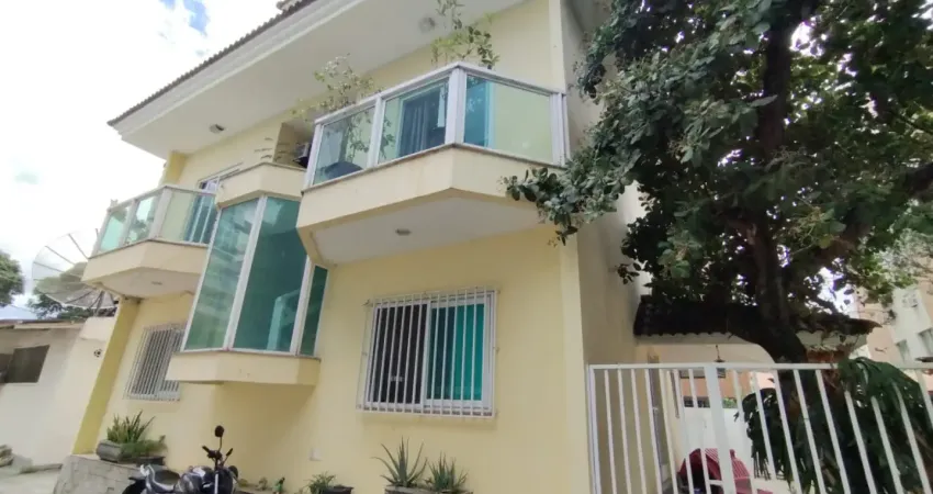 Casa em condomínio fechado com 4 quartos à venda na Taquara, Rio de Janeiro