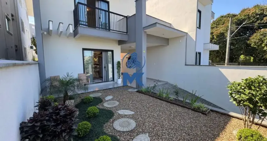 Sobrado mobiliado e decorado, 3 dormitórios, sendo 1 suíte.