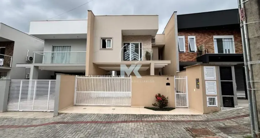 Sobrado semimobiliado para venda, com 3 dormitórios, sendo 1 suíte em timbó / sc