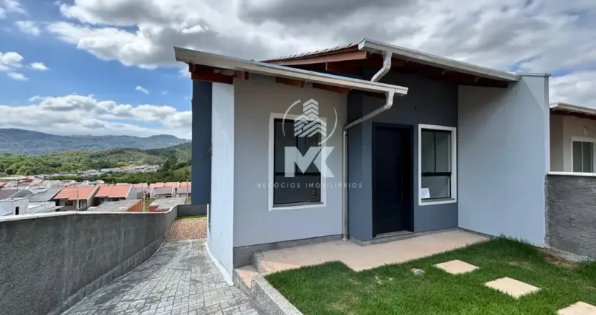 Casa moderna com suíte + passagem lateral – pronta para morar!