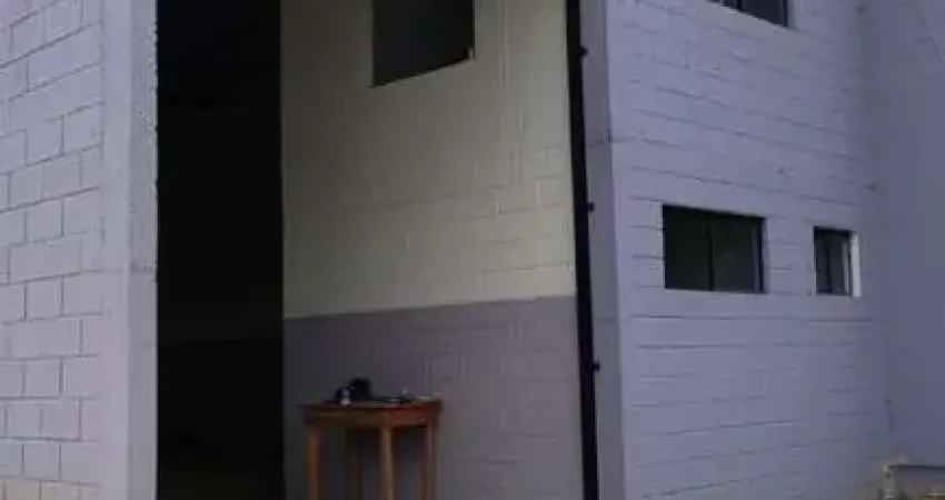 Barracão / Galpão / Depósito à venda na Rua Laerçon Sartorelli, 100, Sapetuba, Iperó