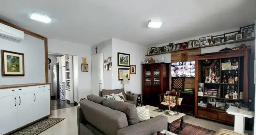 Apartamento semi mobiliado em baln camboriú, próximo de tudo
