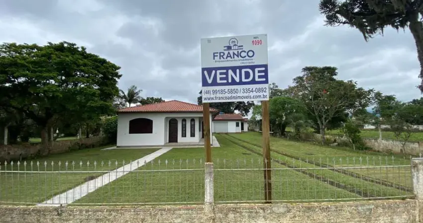Terreno à venda no Araçatuba, Imbituba
