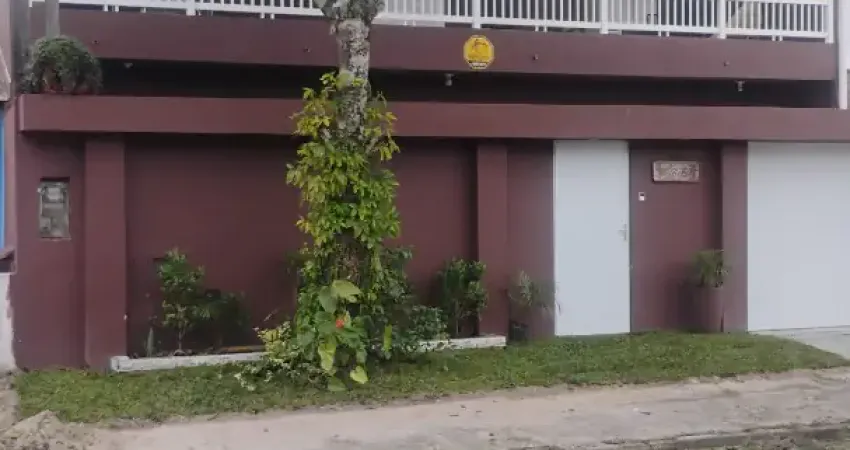 Casa com 4 quartos para alugar em Shangri-lá, Pontal do Paraná