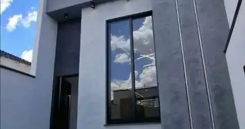 Casa com 2 quartos à venda na Rua José Antônio da Costa, 182, Jardim Layr, Mogi das Cruzes