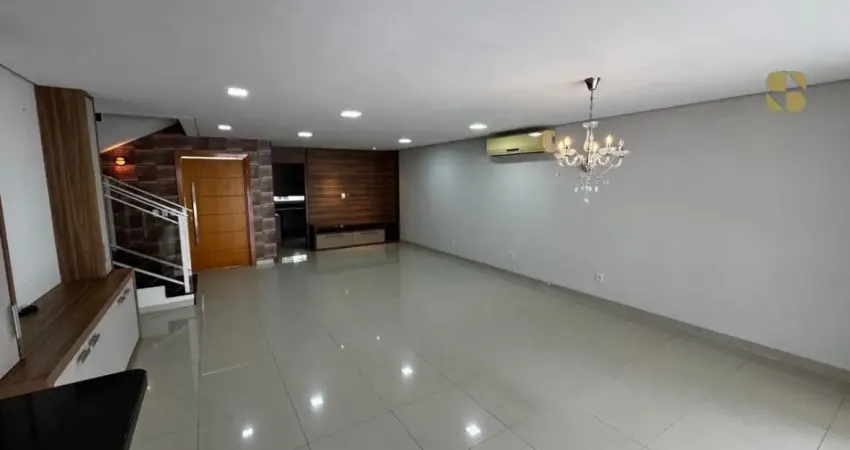 Lindo sobrado a venda no condiminio belvedere 1, o mais arborizado de cuiaba.