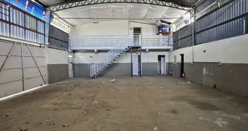 Galpão comercial/industrial para venda na melhor localização do eugenio de mello.