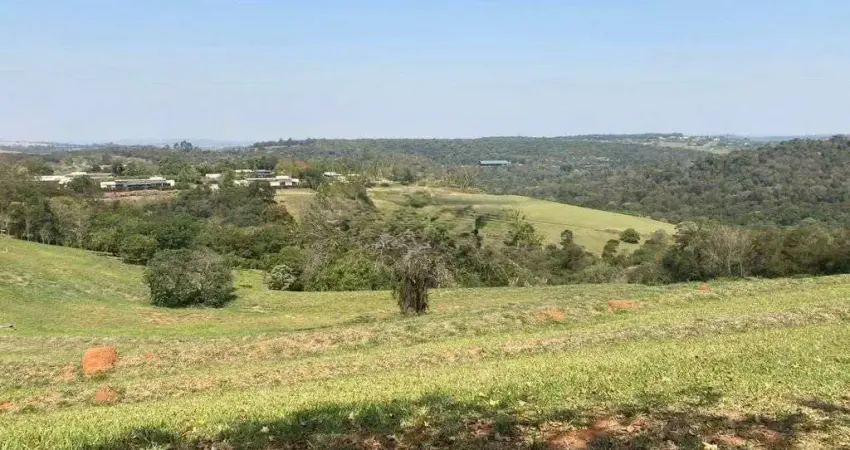Terreno à venda no condomínio quinta da baroneza ii em bragança paulista
