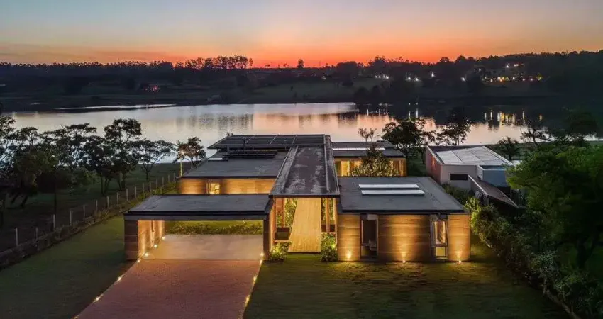 Casa em condomínio fechado com 6 quartos à venda na Avenida do Progresso, 10, Costa Azul II, Avaré