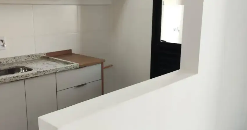 Apto novo 2 dorm( 1 suíte), armário na cozinha, blindex banheiro, jardim europa
