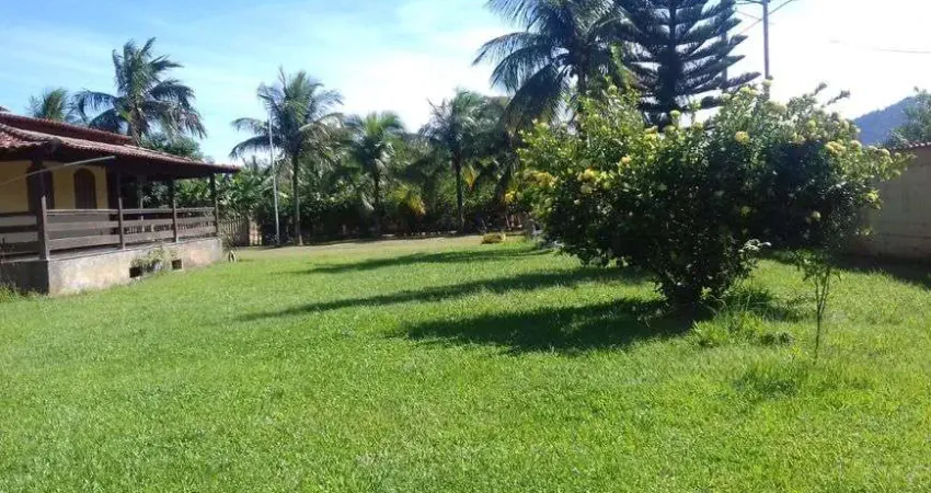 Fazenda/sítio/chácara para venda possui 1000 metros quadrados com 4 quartos