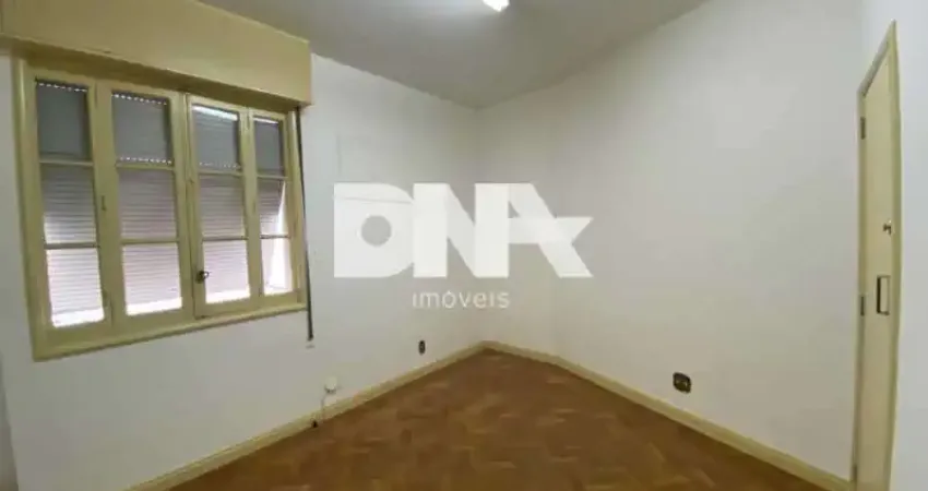 Apartamento à venda na Rua Evaristo da Veiga, Centro, Rio de Janeiro