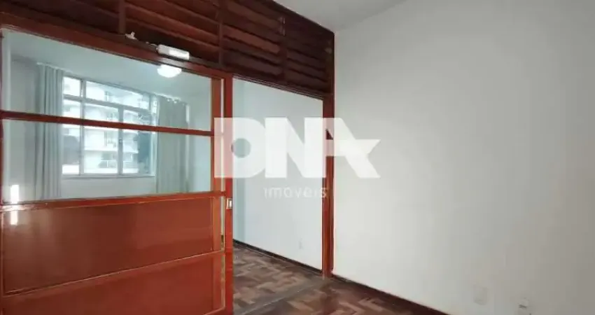 Kitnet / Stúdio à venda na Rua Bento Lisboa, Catete, Rio de Janeiro