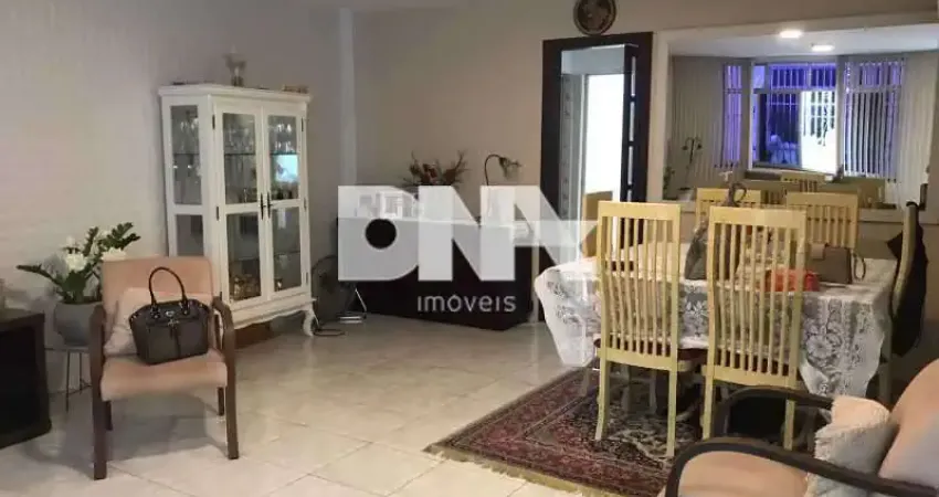 Casa em condomínio fechado com 4 quartos à venda na Rua do Catete, Catete, Rio de Janeiro