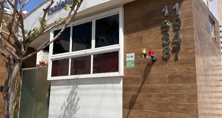 Oportunidade de venda: amplo apartamento com 3 quartos e 3 vagas em capim macio, com móveis planejados e excelente ventilação