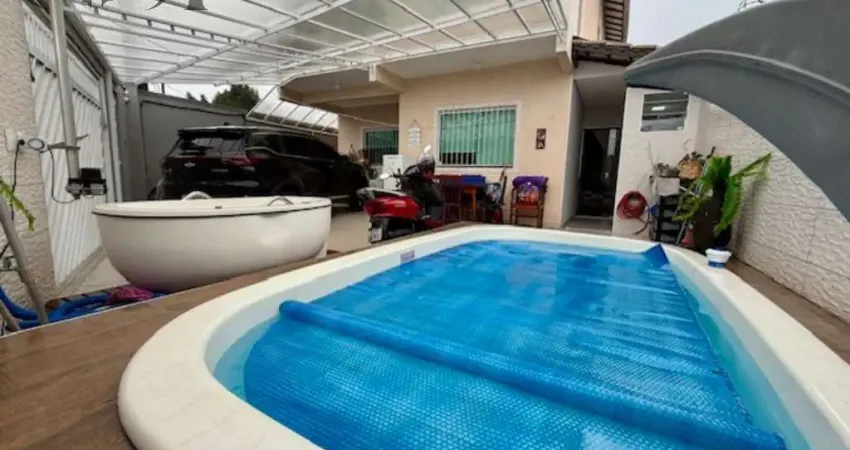 Imperdível! casa à venda em praia grande-sp, bairro caiçara: 2 quartos, 1 suíte, 1 sala, 3 banheiros, 2 vagas, 102m². venha conferir!