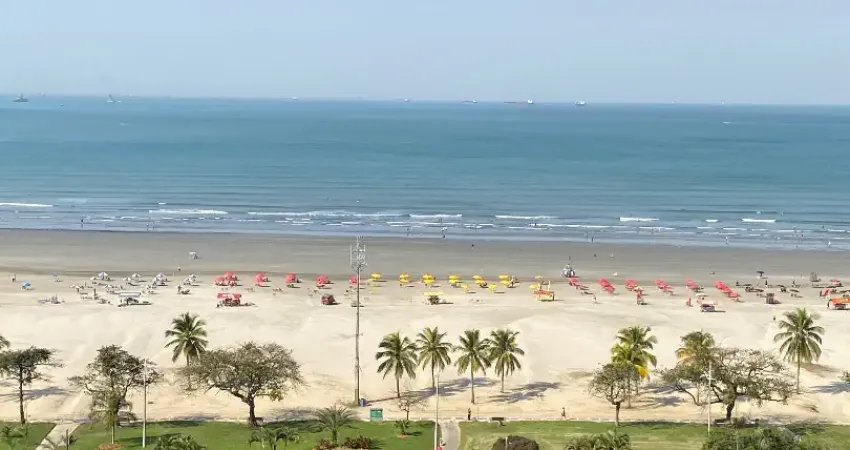 Lindo apartamento com vista pro mar, 03 dormitórios, 02 vagas, proximo dó orquidario .