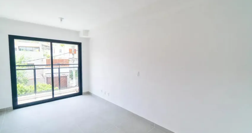 Studio no charmoso bairro mirandópolis. próximo ao metrô praça da árvore.