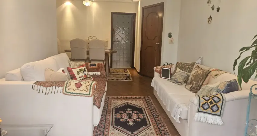 Lindo apto na melhor localização do klabin. portaria 24hs e 2 vagas fixas e cobertas