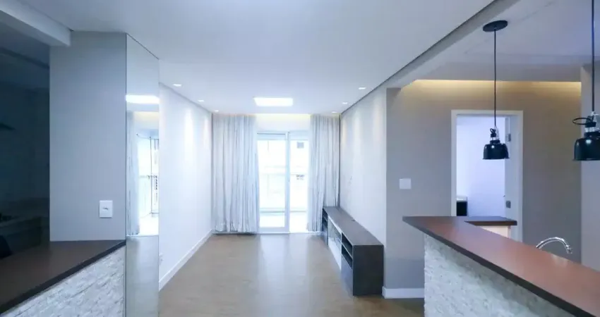 Lindo apto ( desocupado ) - condominio completo e ótima localização