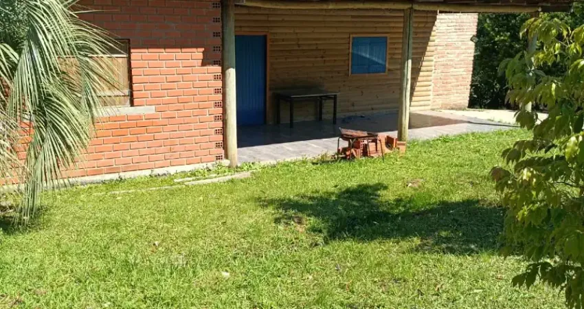 Chácara / sítio com 2 quartos à venda na Zona Rural, Araricá