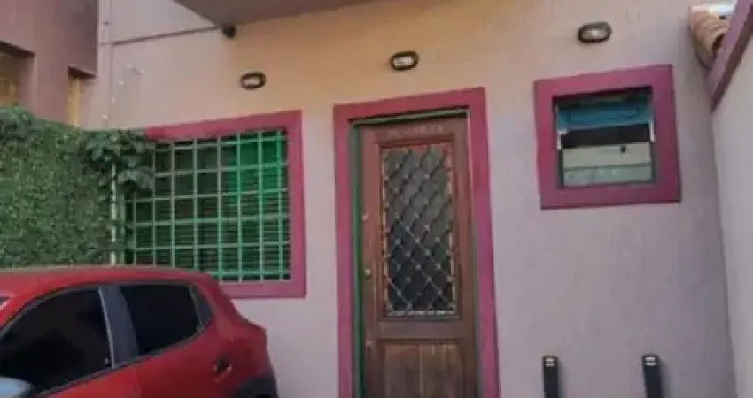 Sobrado pronto para morar na vila aurora , com 2 dormitórios.