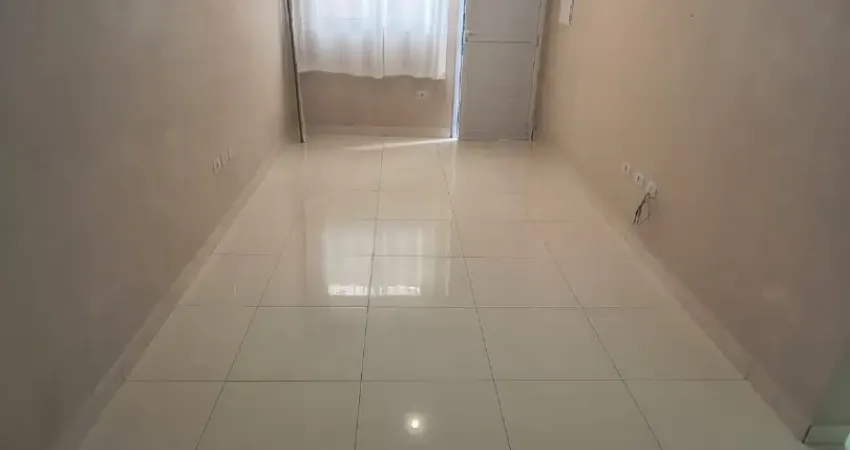 Casa de condominio no tude bastos 2 dormitorios proximo parque da cidade