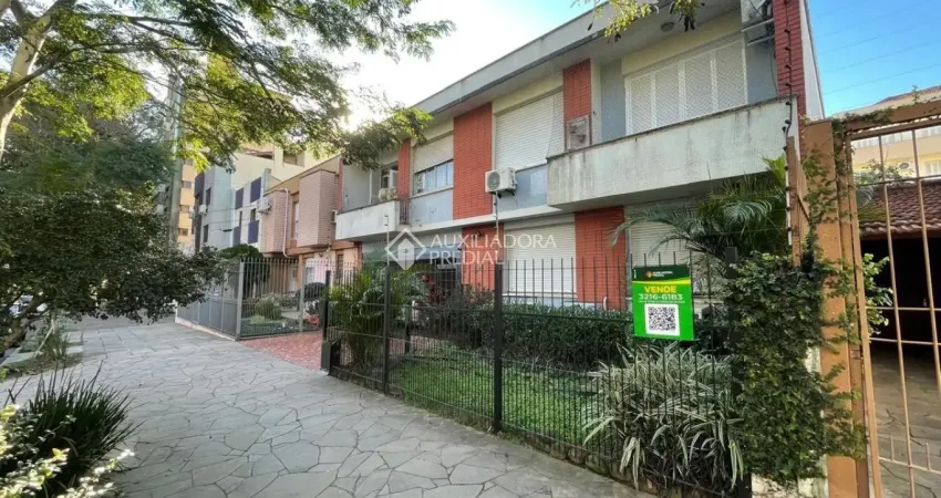 Apartamento 2 quartos amplo no bairro petrópolis com garagem