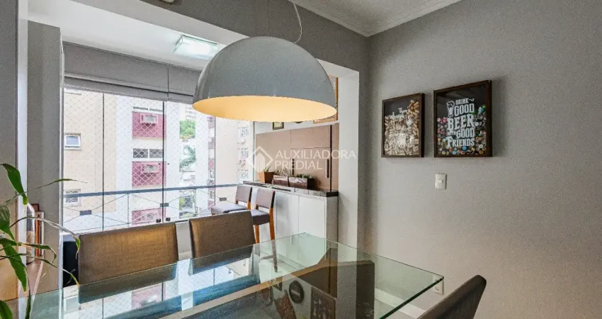 Apartamento com 3 quartos à venda na Rua Atanásio Belmonte, 175, Boa Vista, Porto Alegre