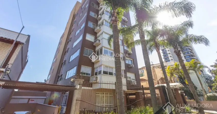 Apartamento 03 dormitórios duas vagas no bairro petrópolis