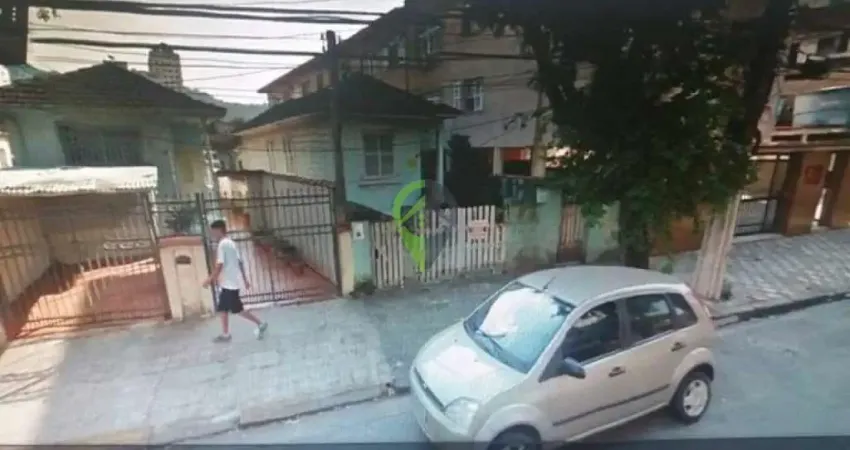Casa à venda em Santos/SP