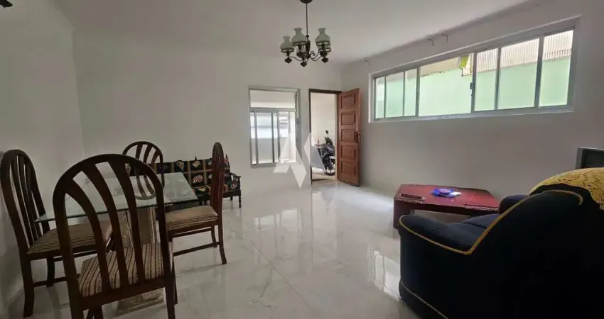 Casa Térrea  no Embaré ao lado do shopping, 03 quartos e 02 vagas de garagem!