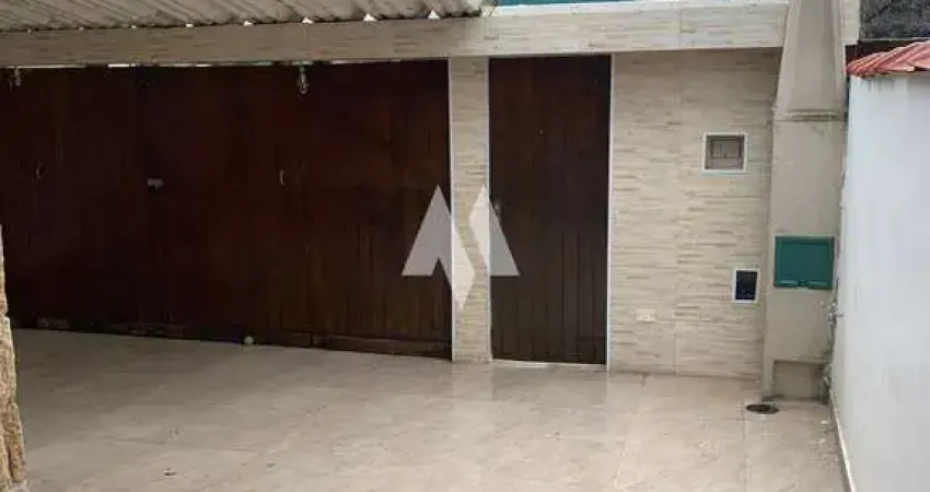Sobrado 100% Reformado, 168m², 3 Dormitórios sendo 2 suítes , 2 vagas de garagem e no bairro do Boqueirão