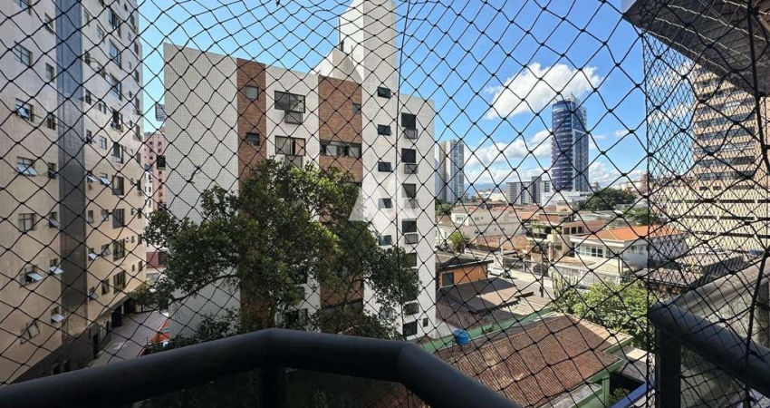 Vende Apartamento de 2 dormitórios sendo 1 suíte, Dependência Completa, 92 m², Garagem fechada e em Excelente Localização no  bairro da Ponta da Praia
