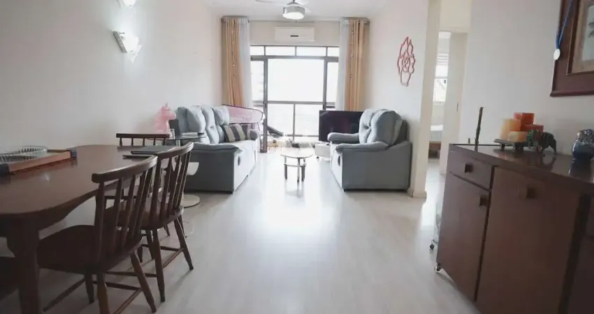 Apartamento com varanda no boqueirão e 03 quartos!