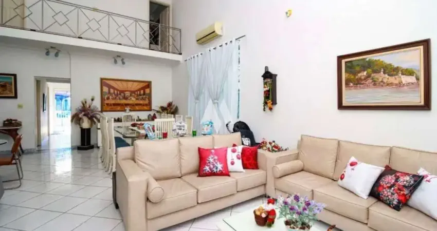 Casa com 4 quartos à venda na Rua Júlio Conceição, Encruzilhada, Santos