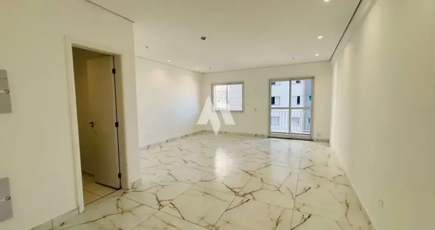 Sala comercial para locação com 1 banheiro e garagem coberta na vila matias em santos/sp