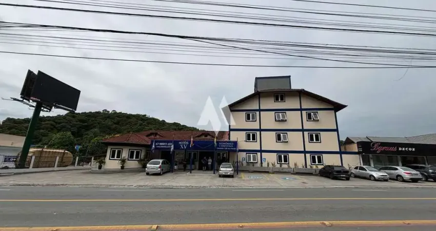 Casa comercial à venda na Rua Quinze de Novembro, Glória, Joinville