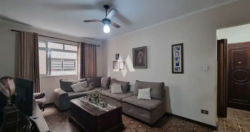 Apartamento reformado à venda com 2 dormitórios de frente e com varanda no campo grande em santos/sp